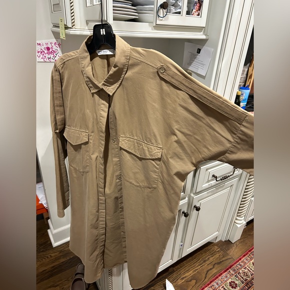 Zara basic button  up over shirt size large euc - Picture 3 of 6